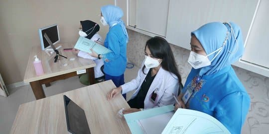 Strategi Cerdas untuk Menghemat Biaya Pendidikan Kedokteran di Indonesia