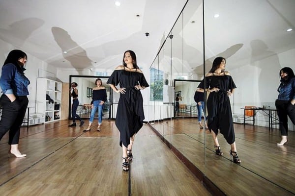Berapa biaya sekolah modeling