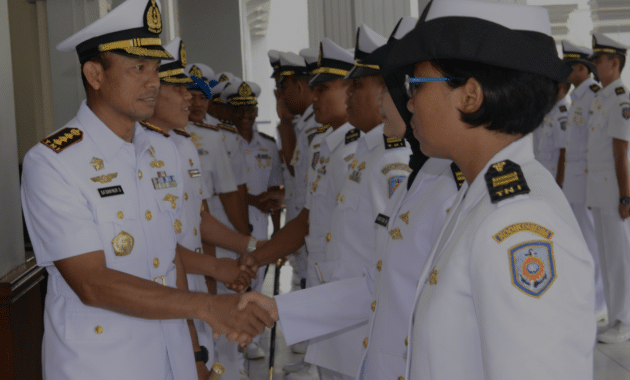 Perbedaan Perwira TNI dengan Jabatan Lainnya dalam Struktur Militer