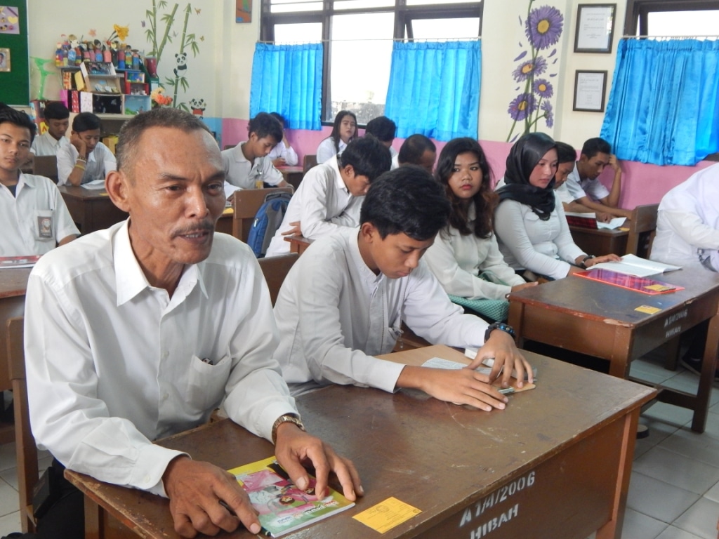 Berapa biaya sekolah Paket B