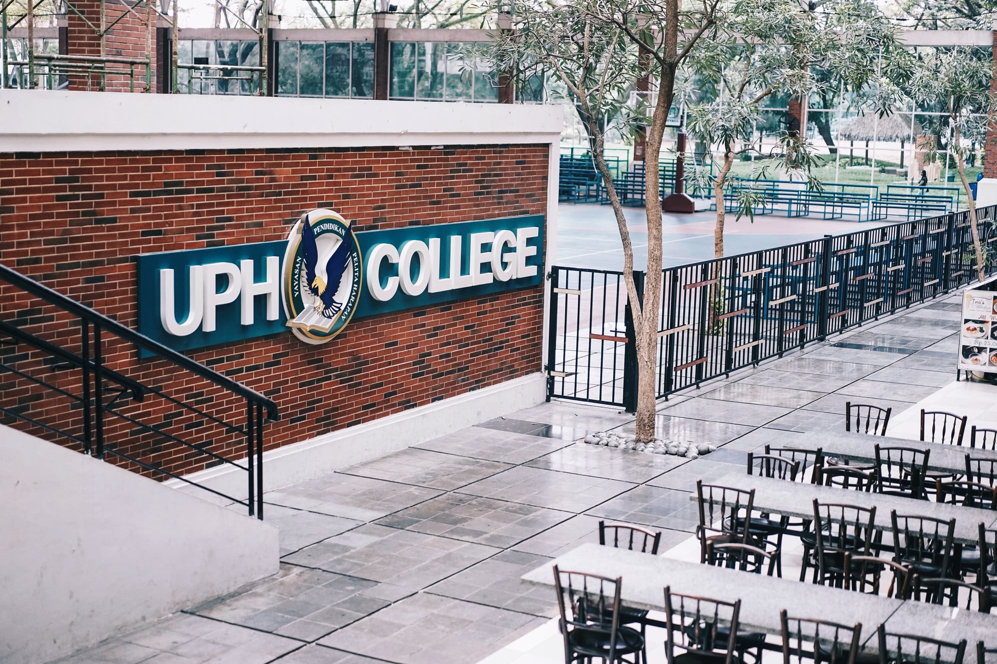 Berapa biaya sekolah di UPH