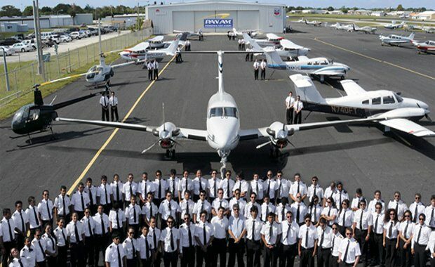 Meniti Karier di Udara Proses Sekolah Pilot di Indonesia