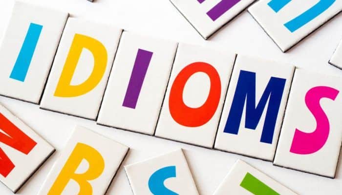 Penggunaan Frasa dan Idiom Sederhana