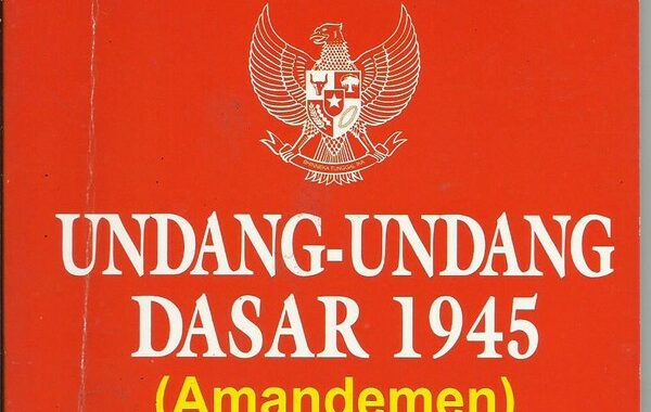 Makna dan Implikasi UUD 1945 bagi Masyarakat Indonesia
