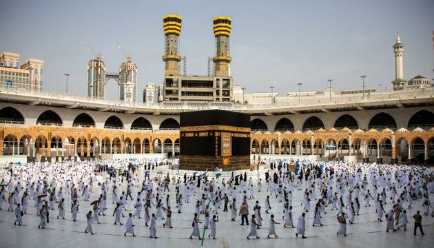 Meniti Tahapan-Tahapan Pelaksanaan Haji: Dari Persiapan hingga Pelaksanaan