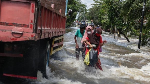Melindungi Bumi Kita: Kebijakan Pemerintah dalam Mengelola Bencana Alam dan Perubahan Iklim di Indonesia