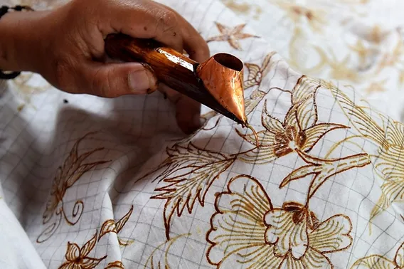 Mengenal Keindahan Batik