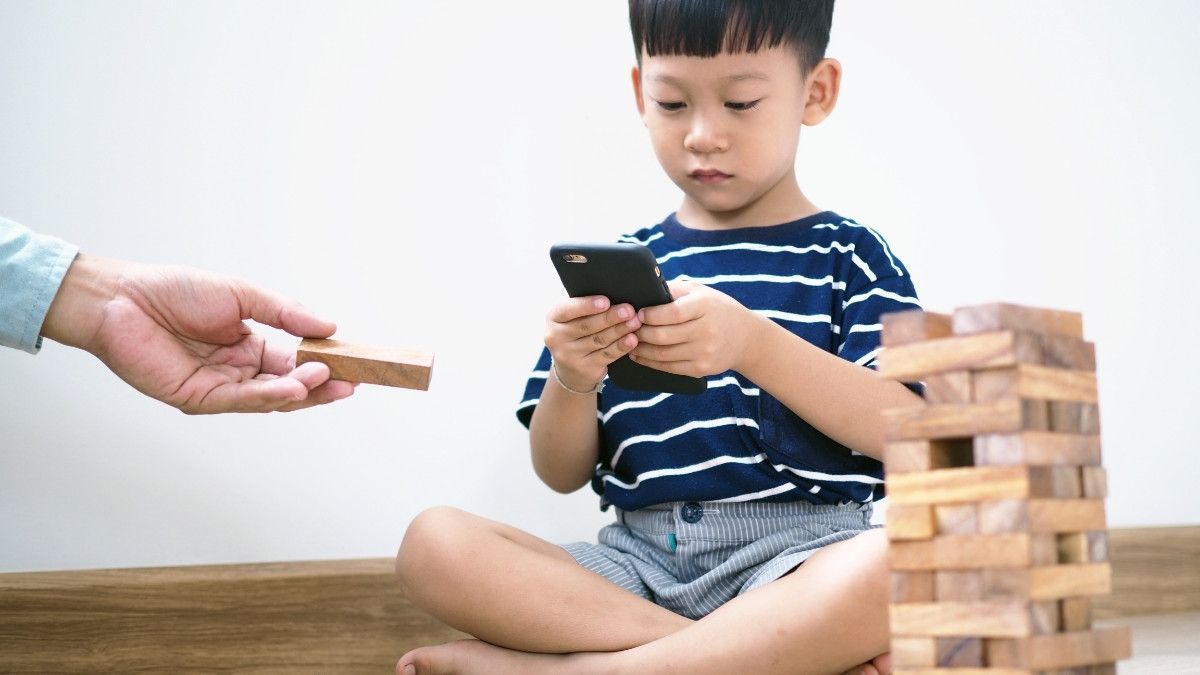 penggunaan gadget oleh anak