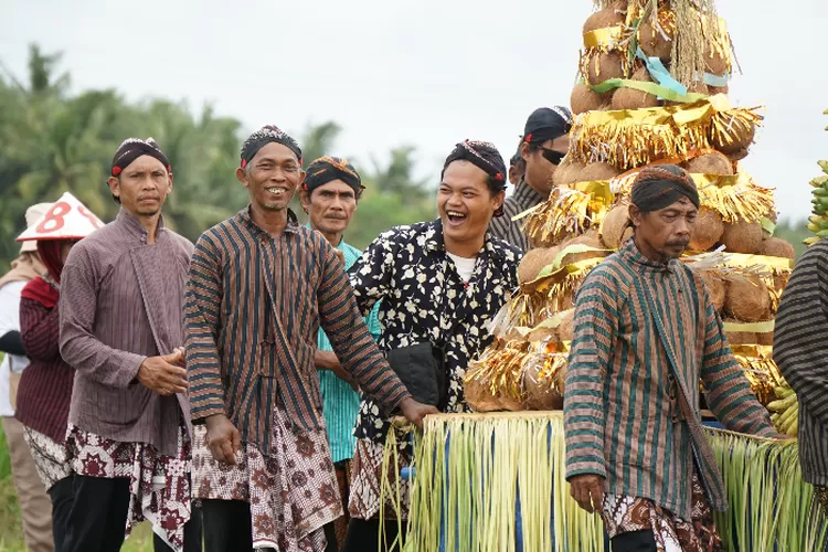 Sejarah Seren Taun