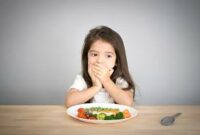 Menghadapi anak sulit makan