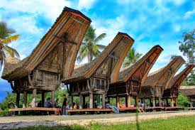 Rumah adat Toraja