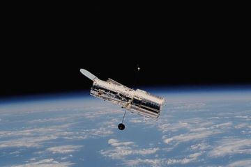 Bagaimana Teleskop Hubble Bekerja