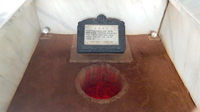 Monumen Lubang Buaya