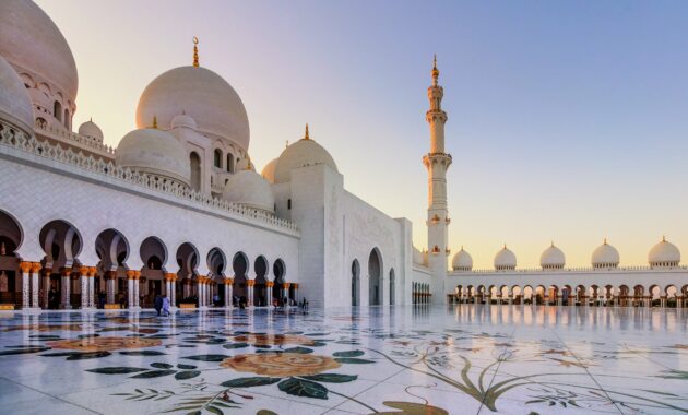 Meramaikan Masjid sebagai Tanda Takwa